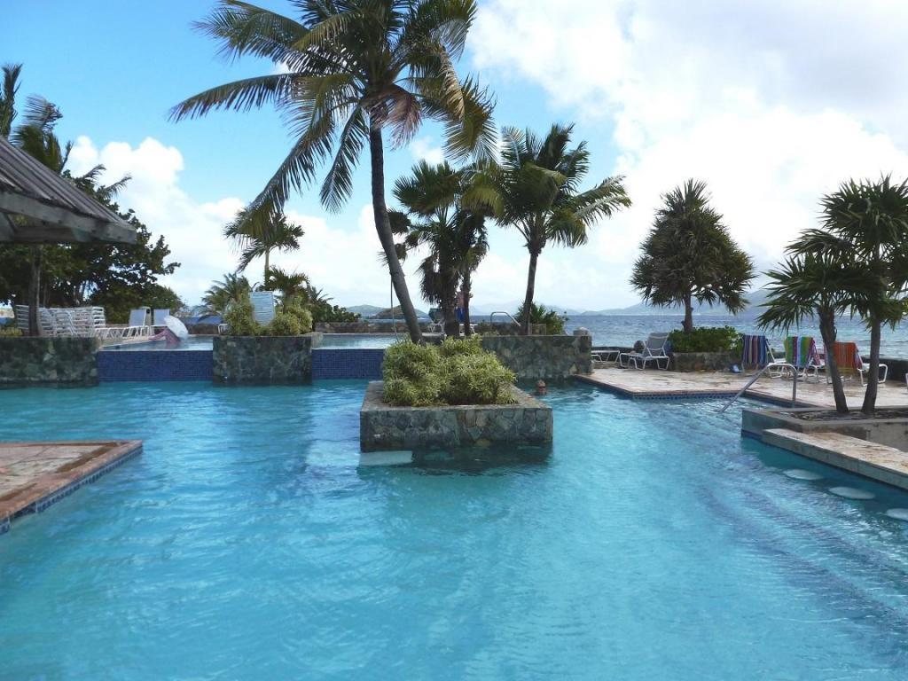 Sapphire Beach Resort And Marina East End  Buitenkant foto